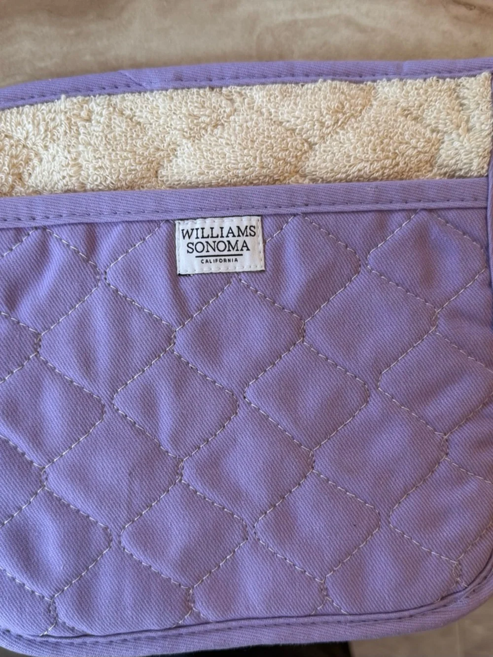 WILLIAMS SONOMA LAVENDER POTHOLDER & TEA TOWEL SET   NWOT  4 TOWELS-1 POTHOLDER